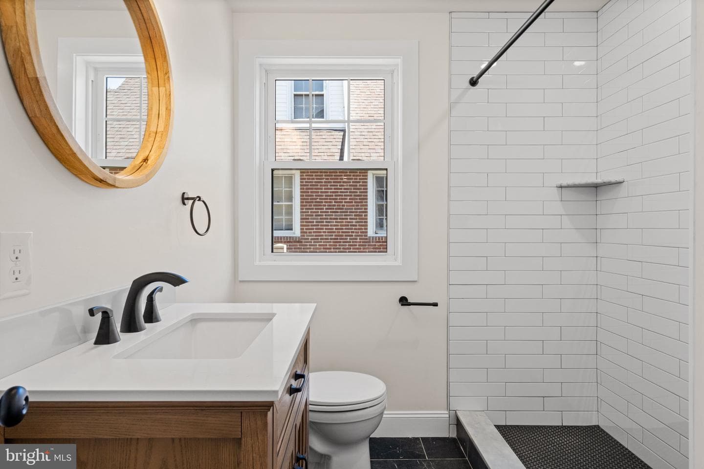 1439 Dorchester Road photo 35