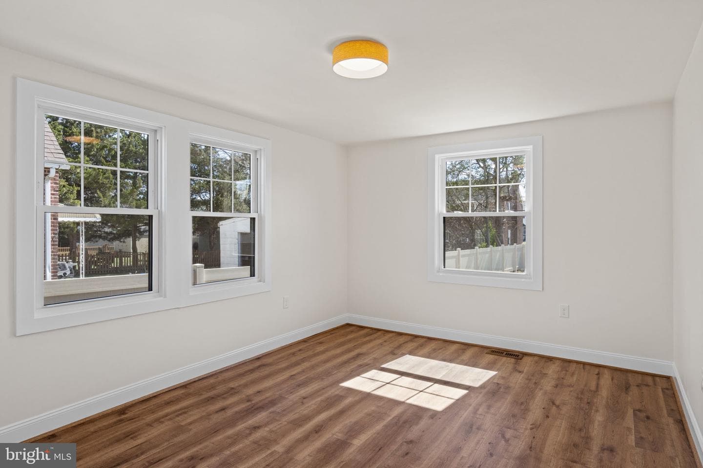 1439 Dorchester Road photo 40