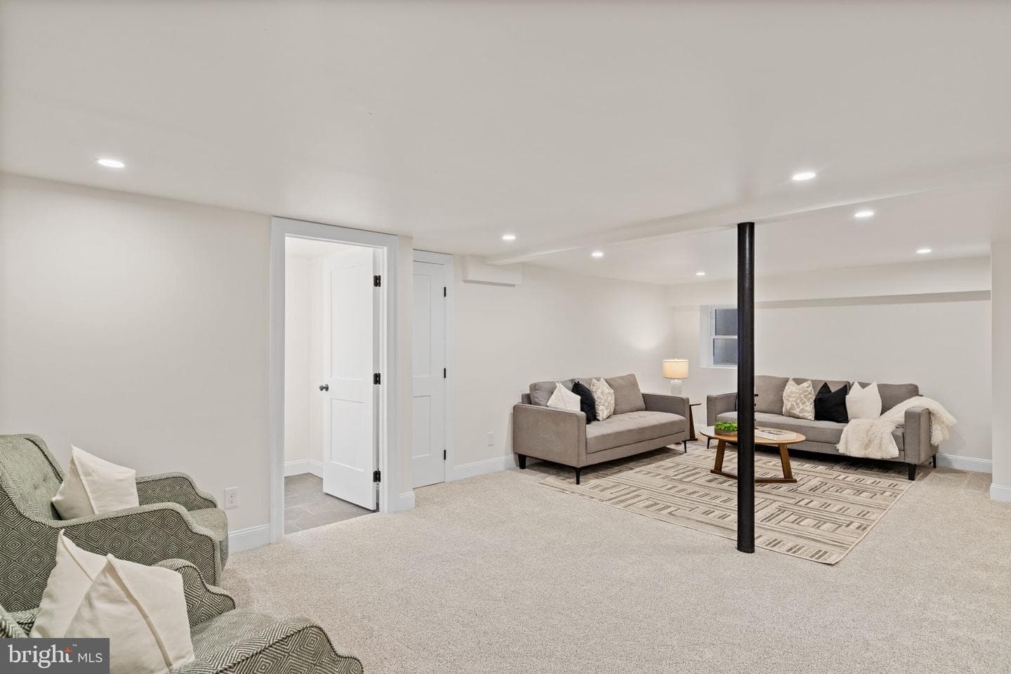 1439 Dorchester Road photo 52