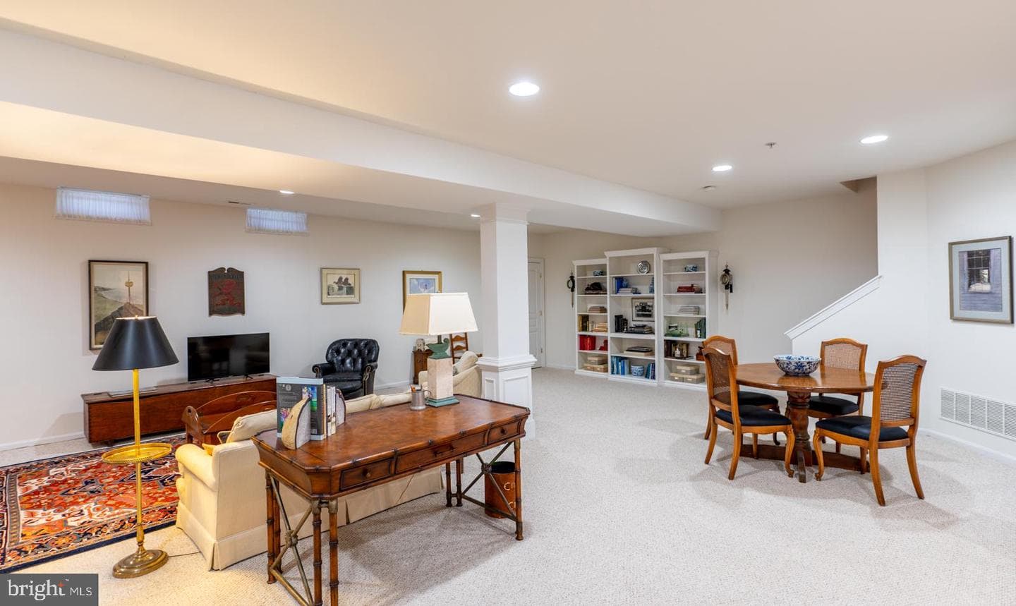 500 Guinevere Drive photo 24