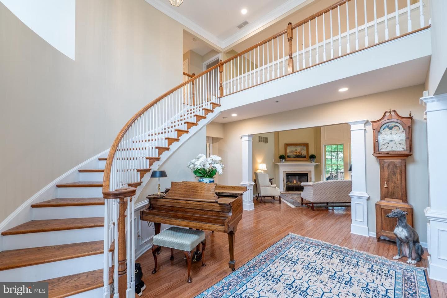 500 Guinevere Drive photo 3