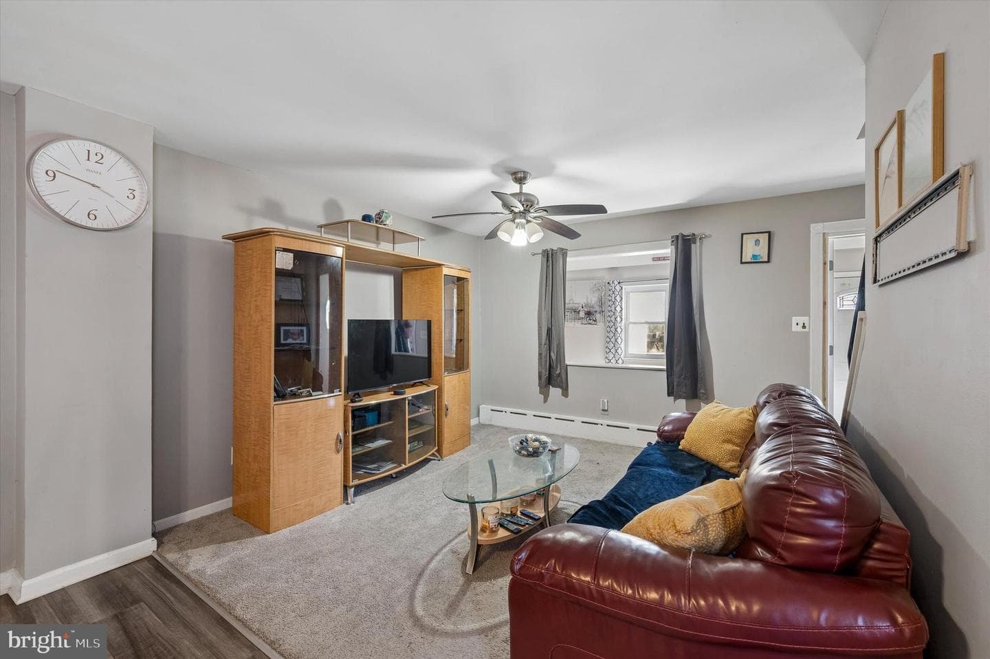 3915 James Street photo 6