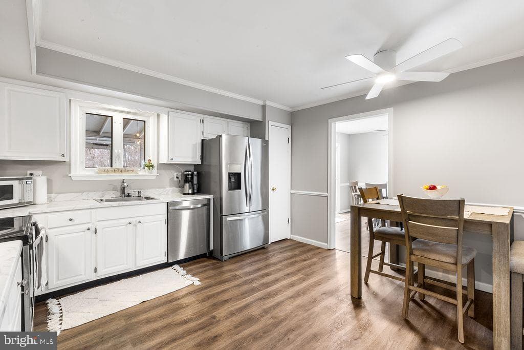121 Jennifer Way photo 10