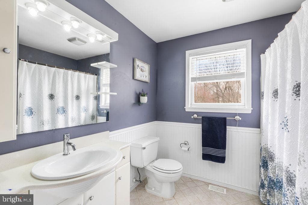 121 Jennifer Way photo 23