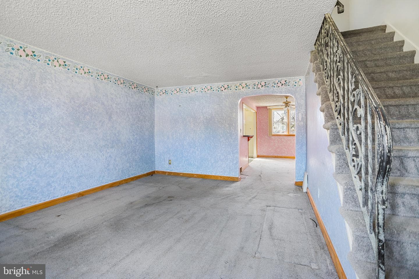 1032 Brookwood Lane photo 3