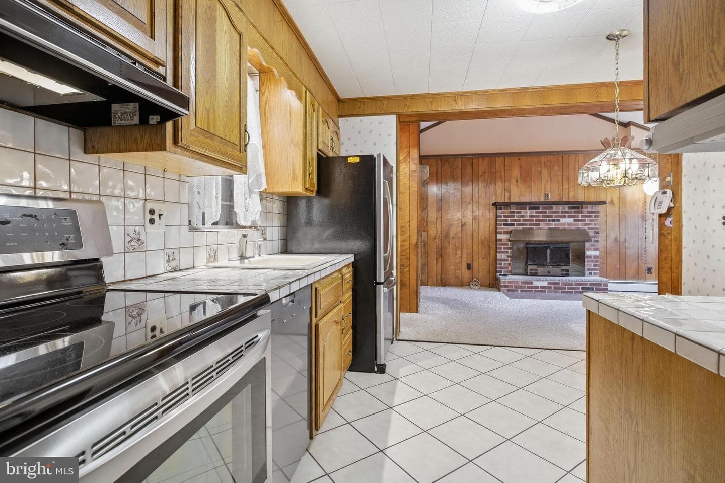 110 S New Ardmore Avenue photo 11