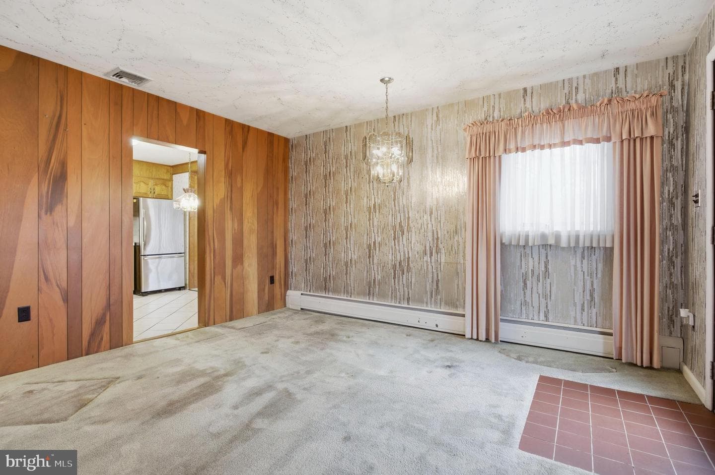 110 S New Ardmore Avenue photo 5