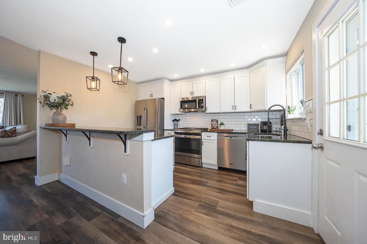 334 Parham Road photo 7