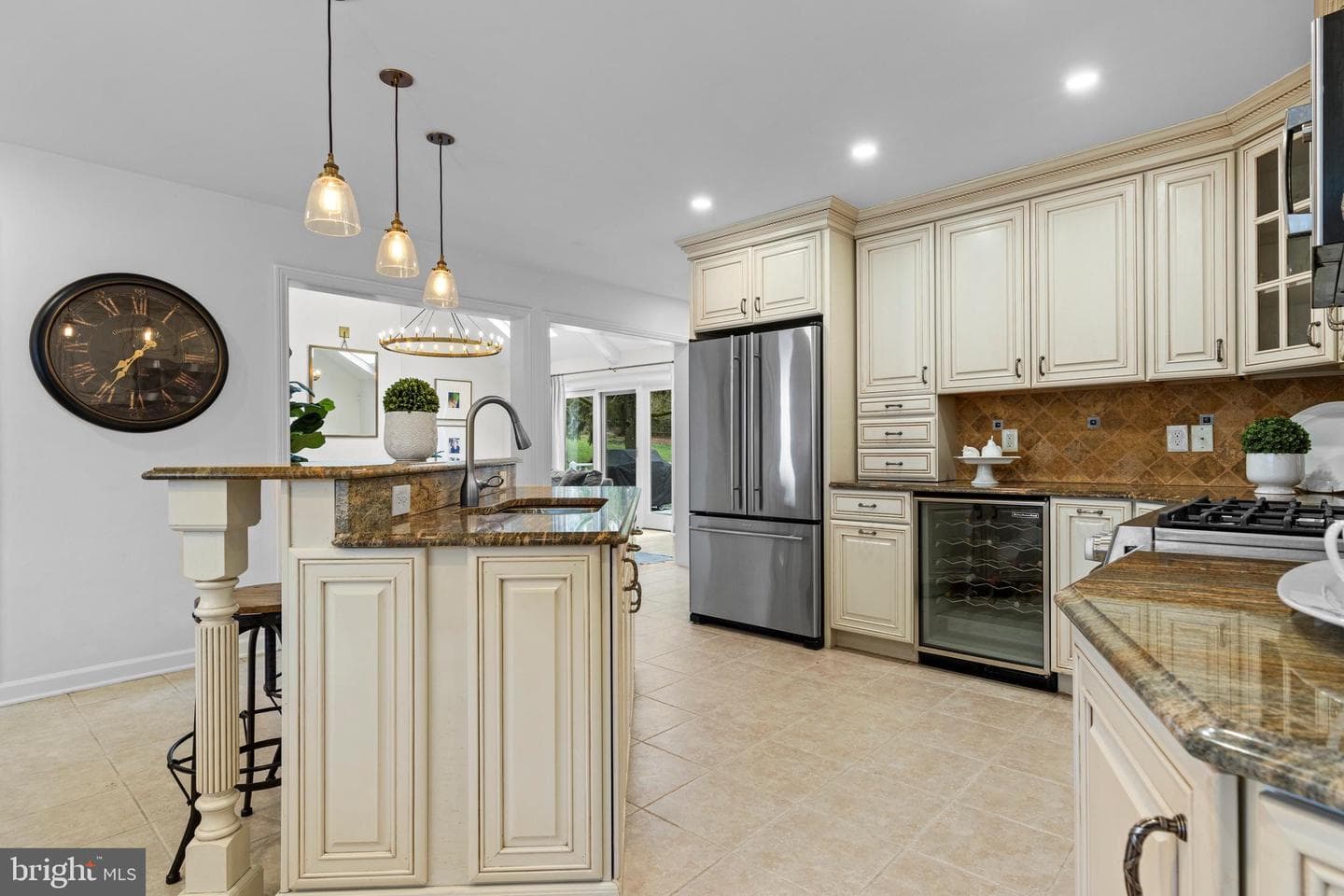217 Ravenscliff Road photo 35