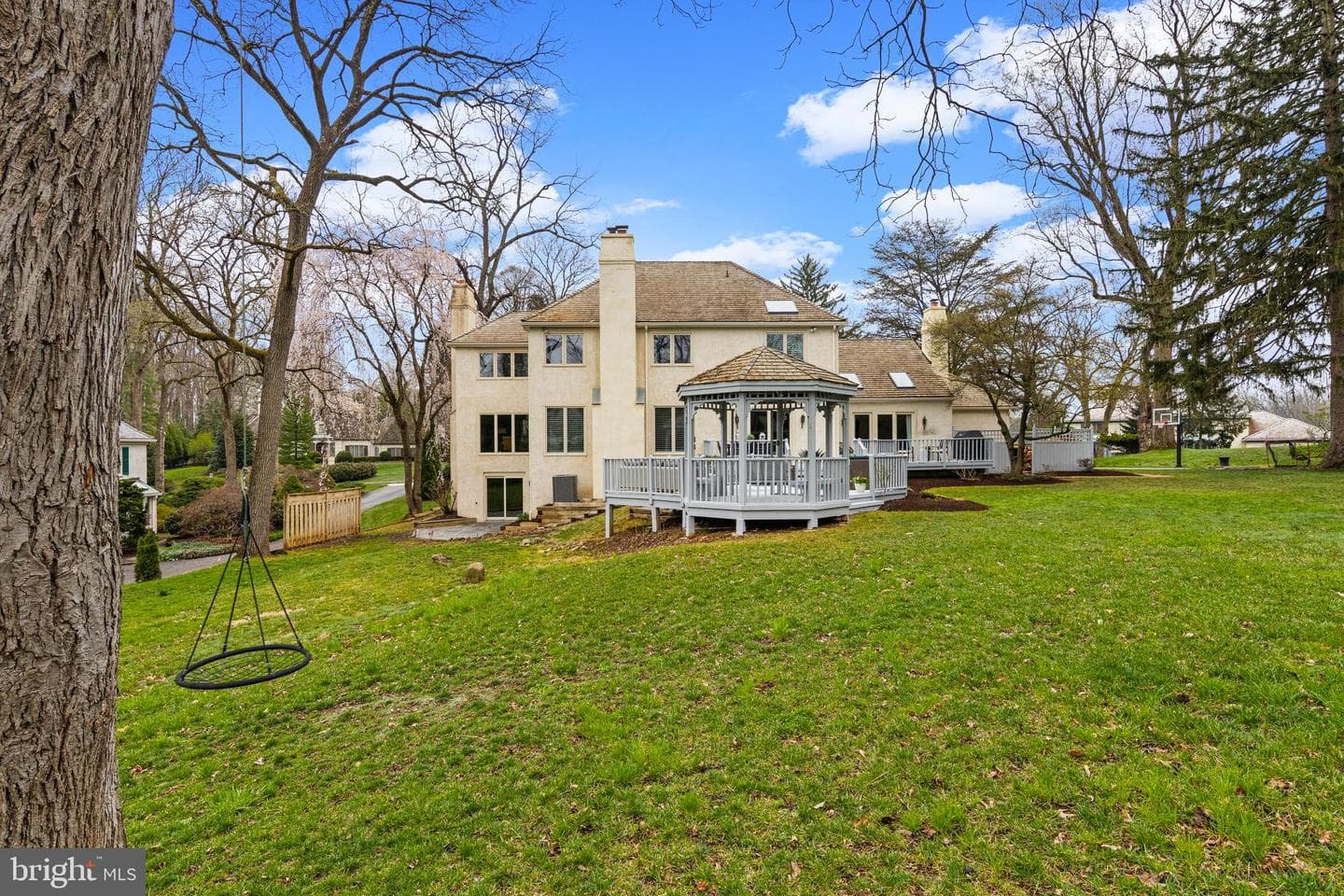 217 Ravenscliff Road photo 5