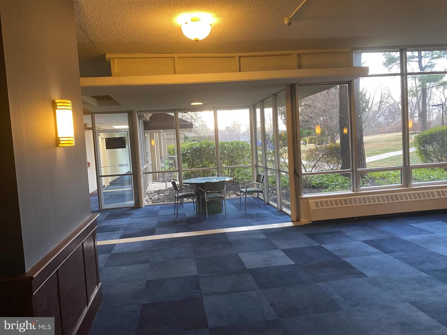 1030 E Lancaster Ave #410 photo 23
