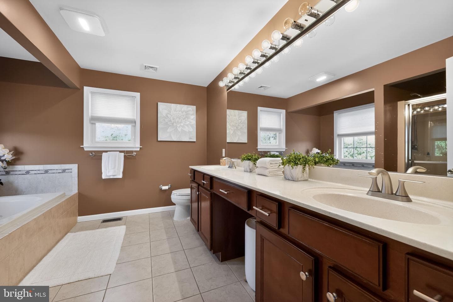 3 Strathmore Court photo 26