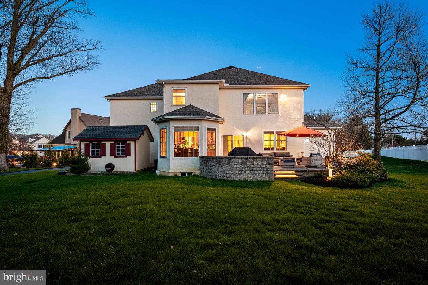 3 Strathmore Court photo 39