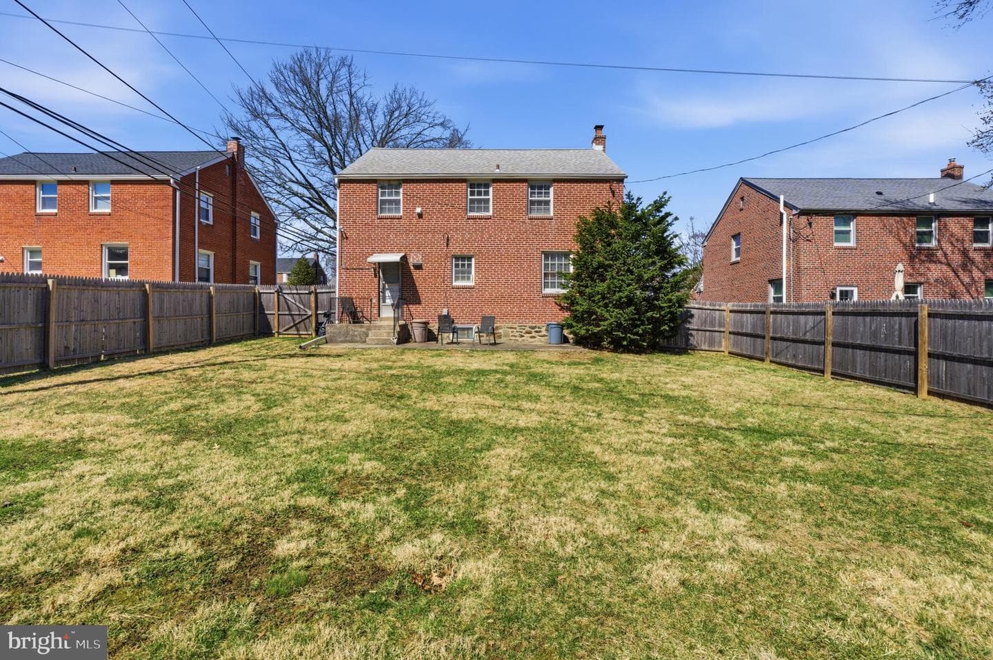 417 Hastings Avenue photo 33