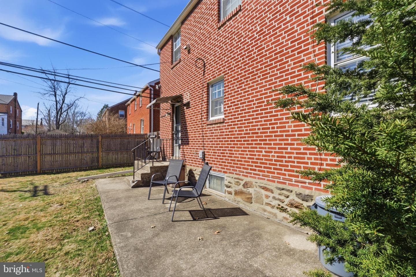 417 Hastings Avenue photo 36
