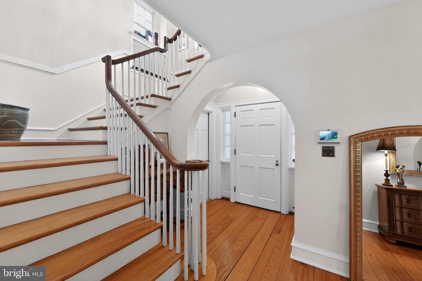 306 Windsor Avenue photo 8