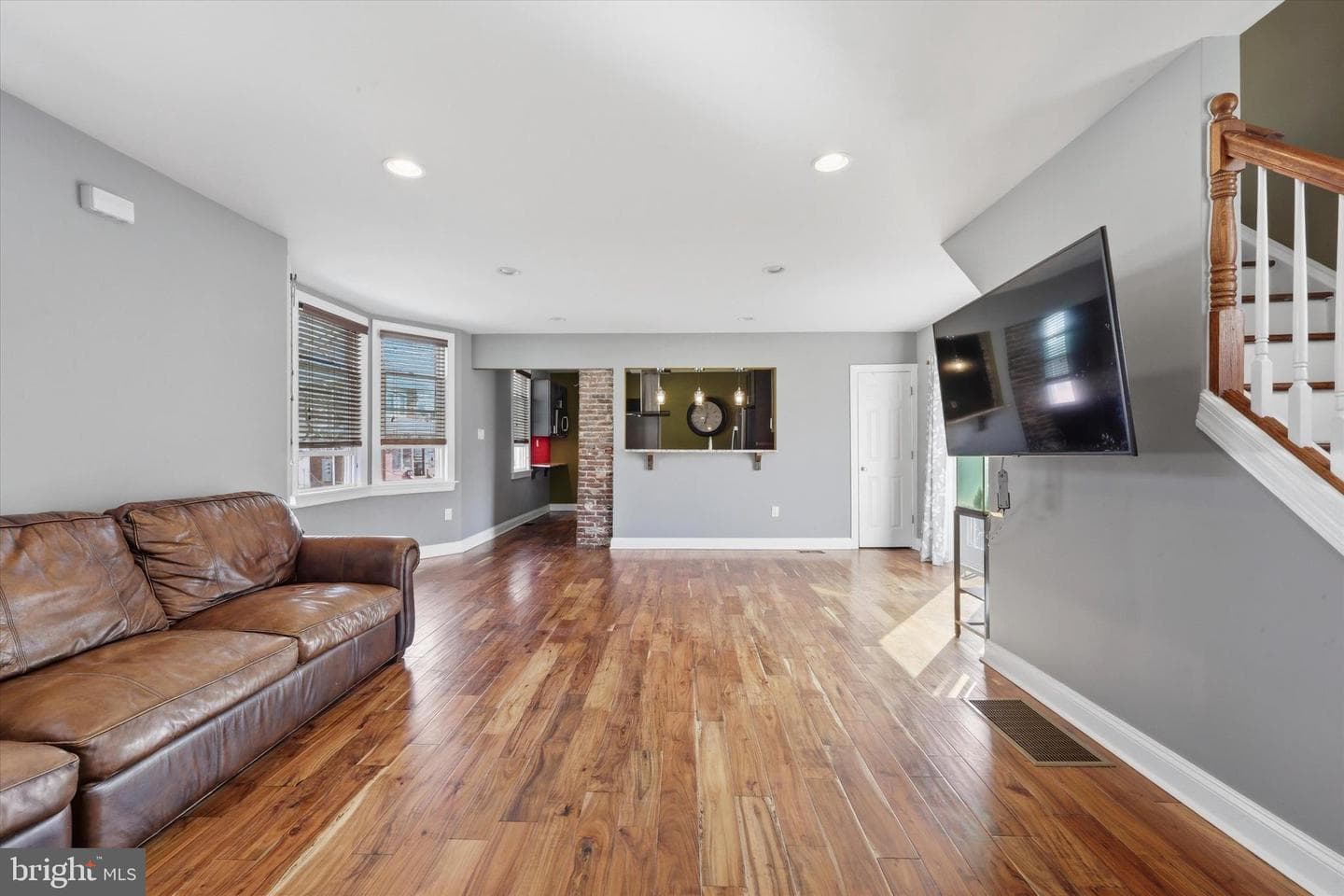 269 Hirst Avenue photo 5