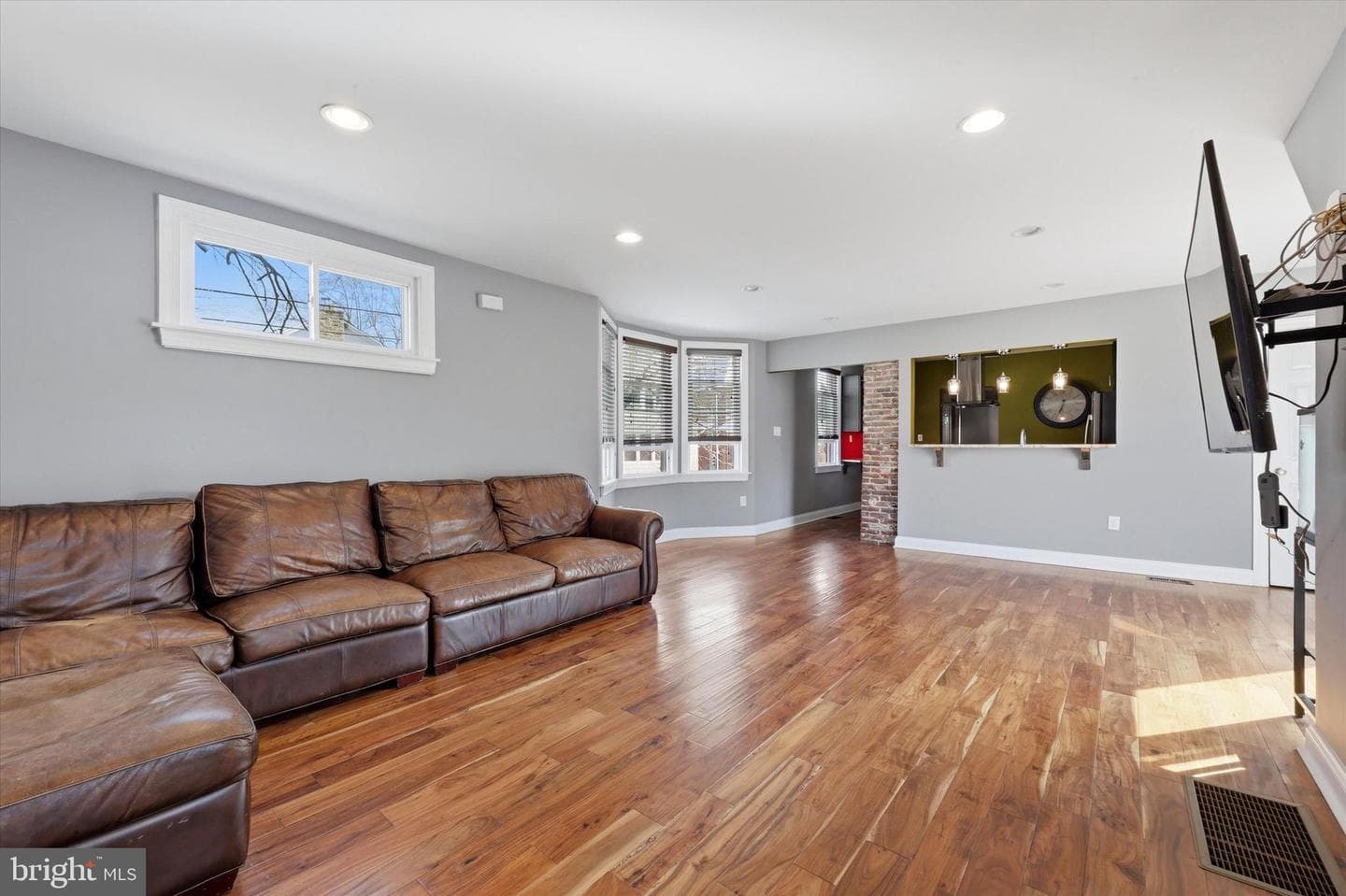 269 Hirst Avenue photo 6