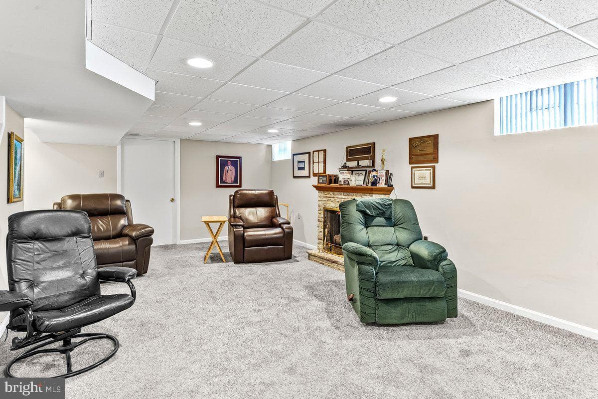 215 Riverview Avenue photo 21