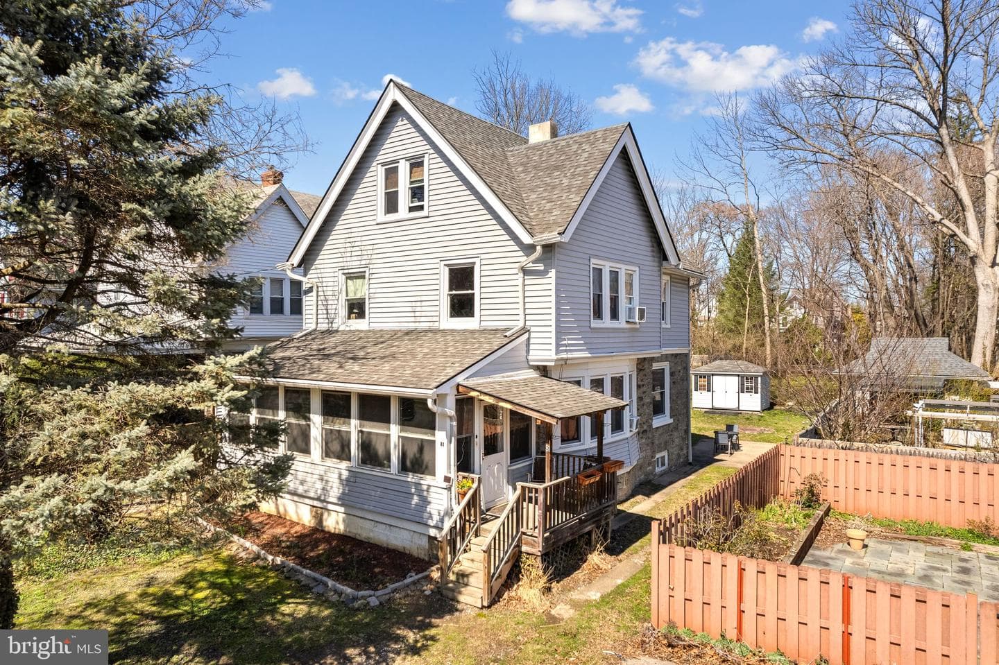 81 Price Avenue