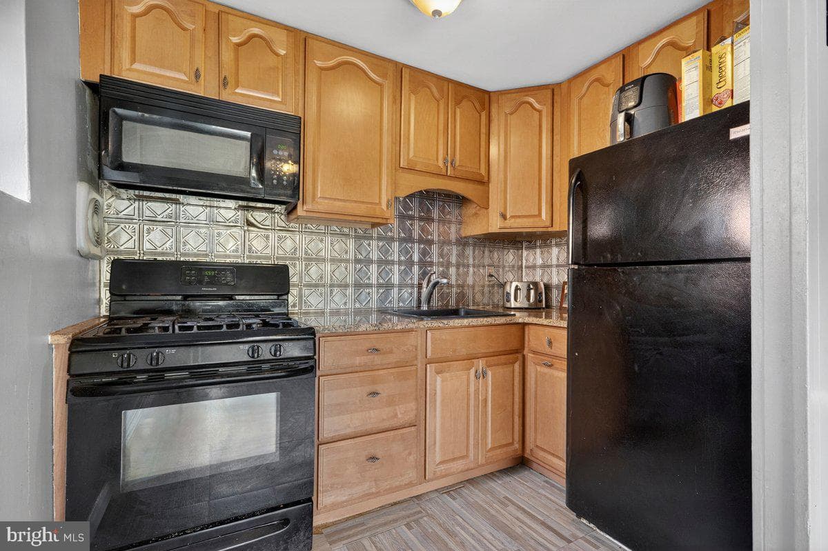 100 E Glenolden Avenue #o-1 photo 6