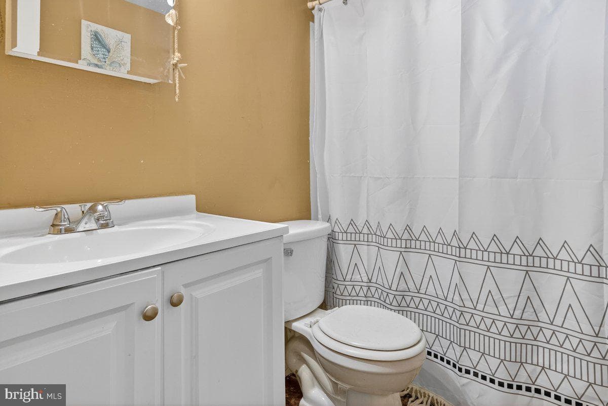100 E Glenolden Avenue #o-1 photo 7