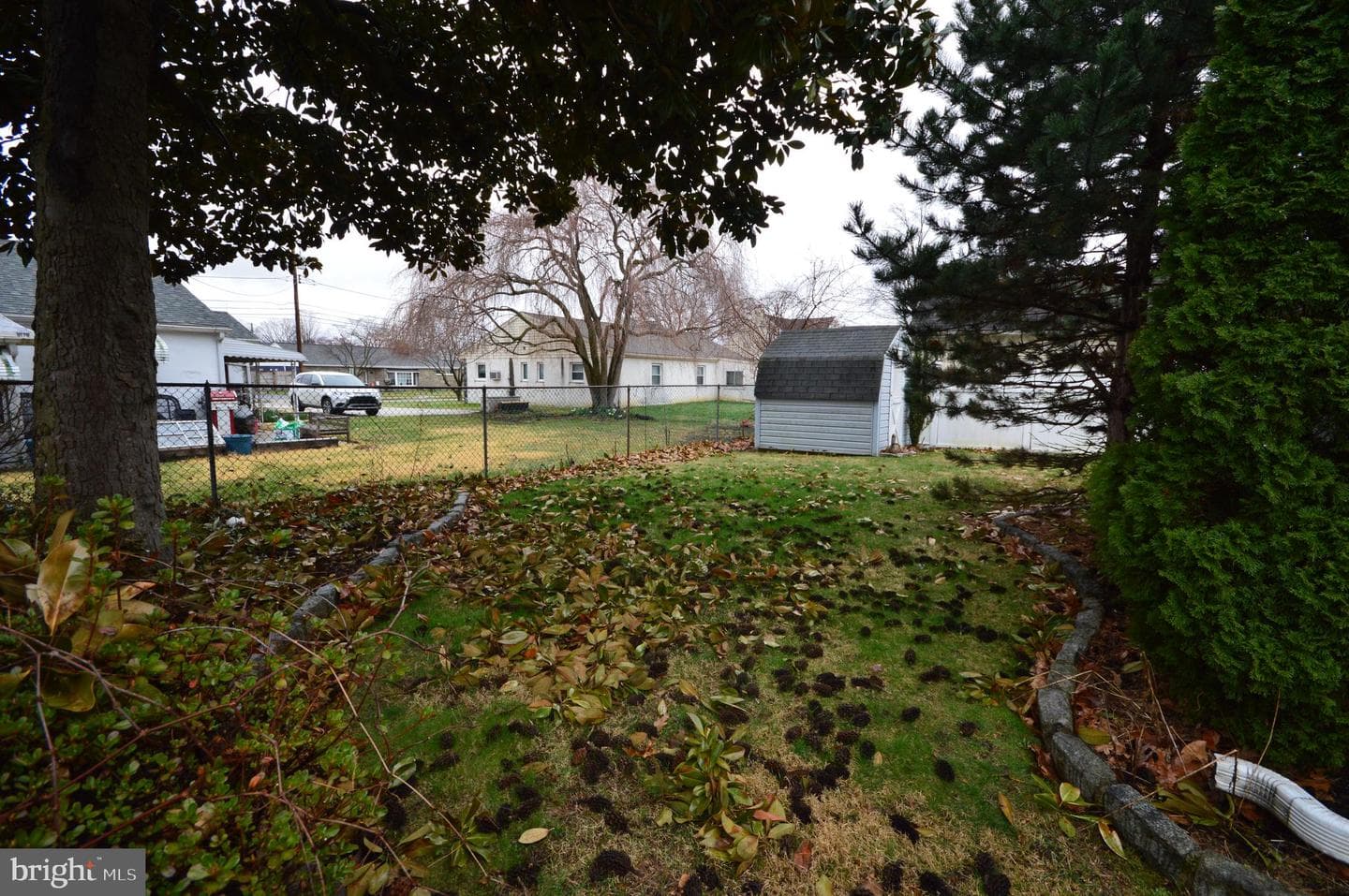 417 Tasker Street photo 28