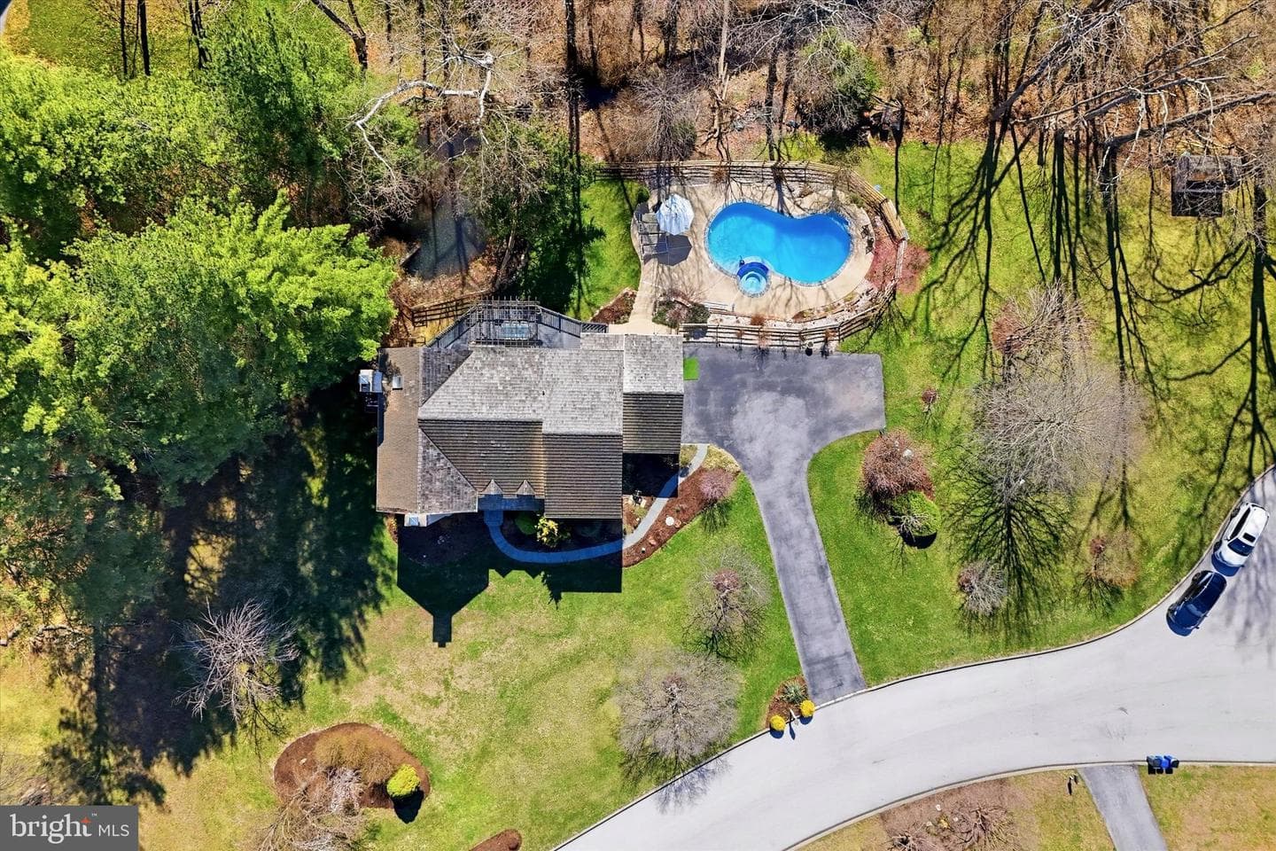 50 Allyssa Drive photo 2