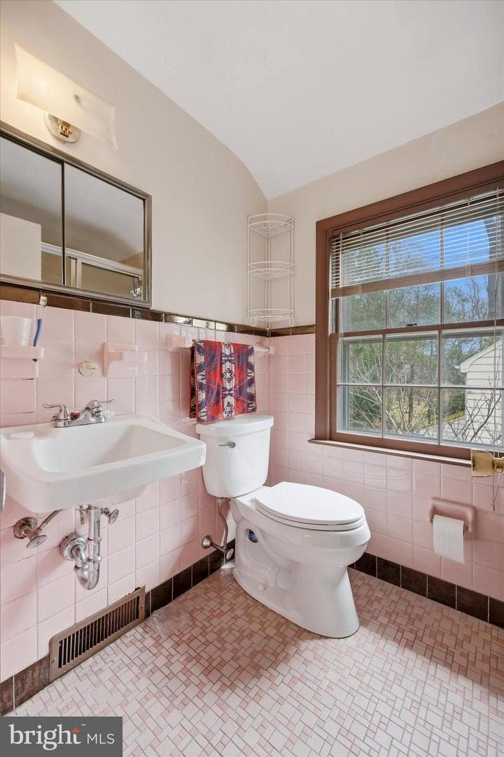 359 Spring Valley Road photo 17