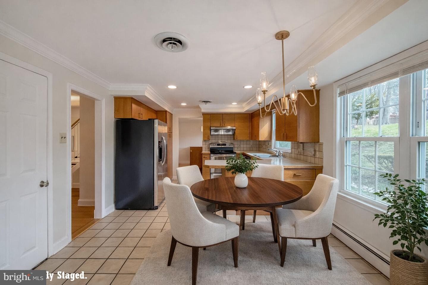 221 Foxcroft Road photo 15