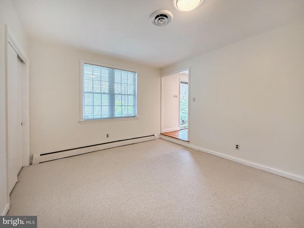 221 Foxcroft Road photo 22