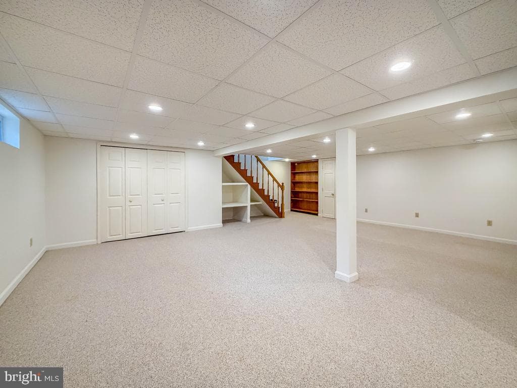 221 Foxcroft Road photo 40