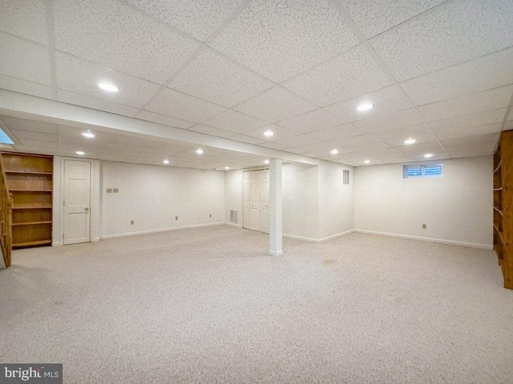 221 Foxcroft Road photo 41