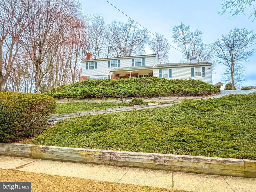 221 Foxcroft Road photo 47