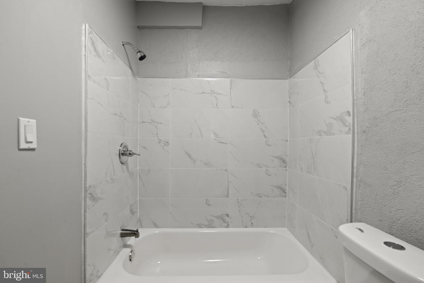 2314 W 3rd Street photo 18