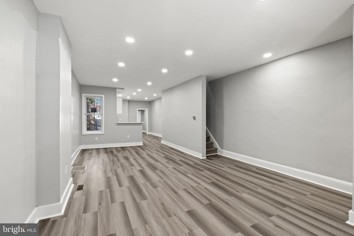 2314 W 3rd Street photo 7