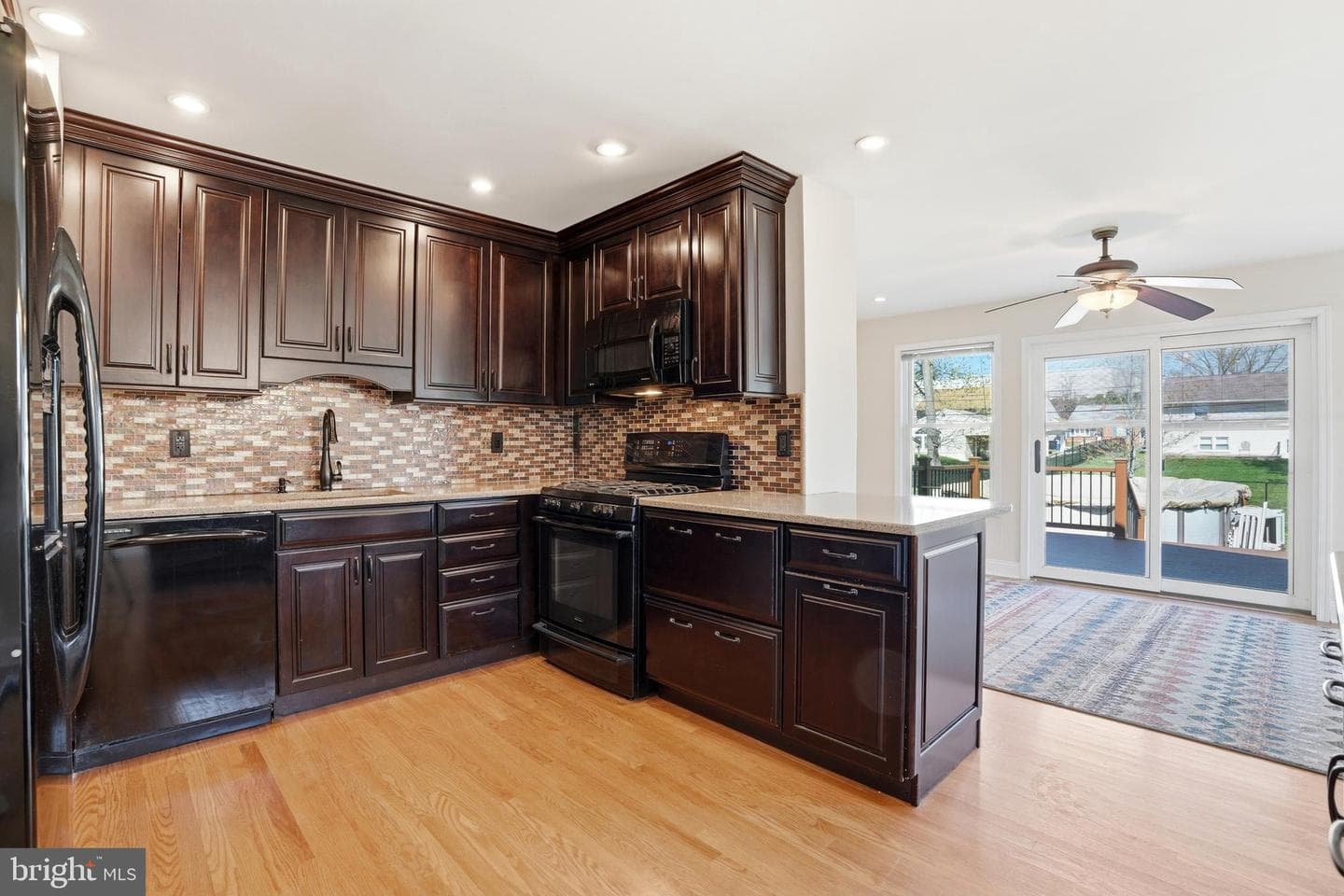109 Donnelly Avenue photo 10