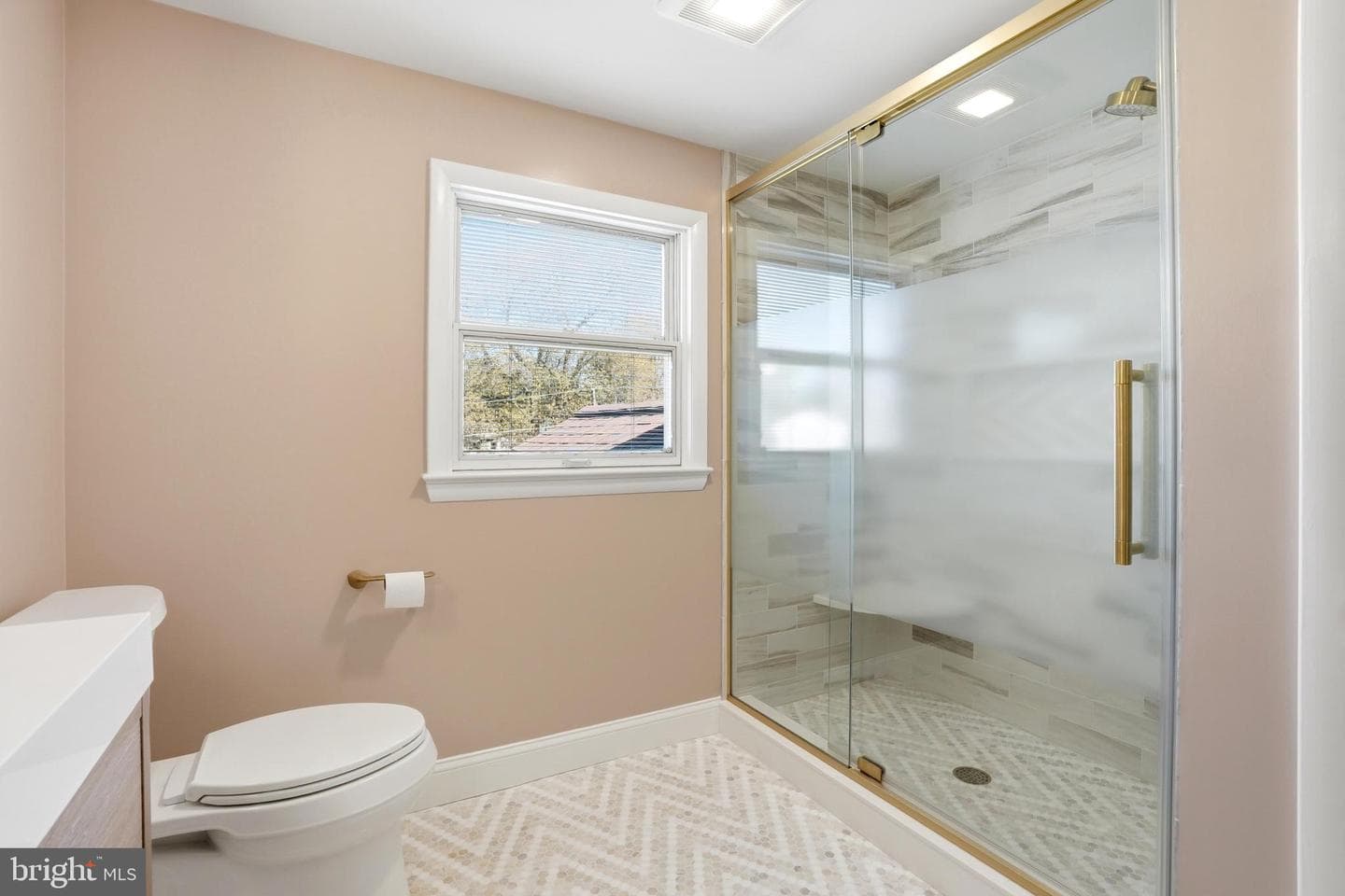 109 Donnelly Avenue photo 24