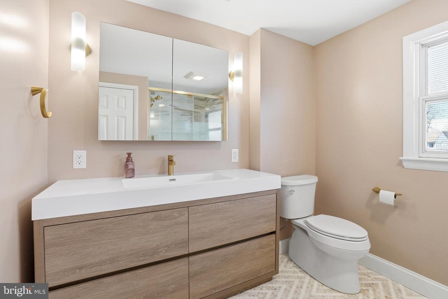 109 Donnelly Avenue photo 27