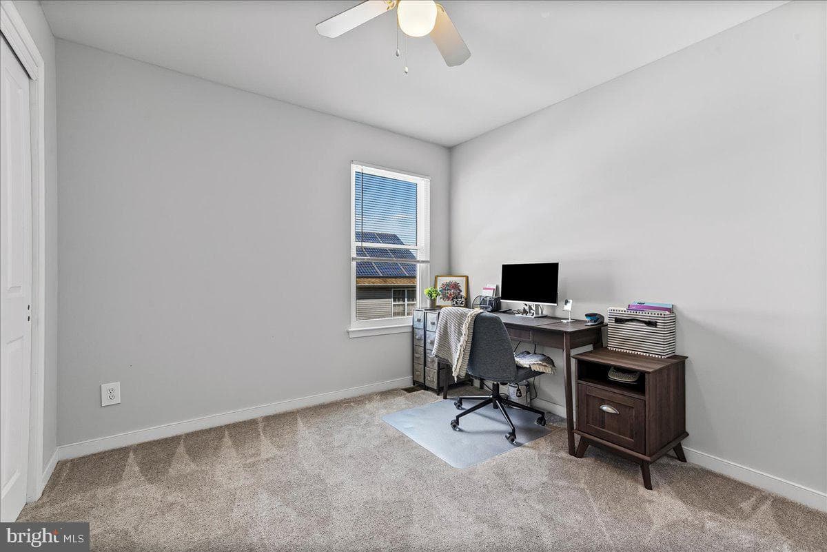 605 Barclay Circle photo 23