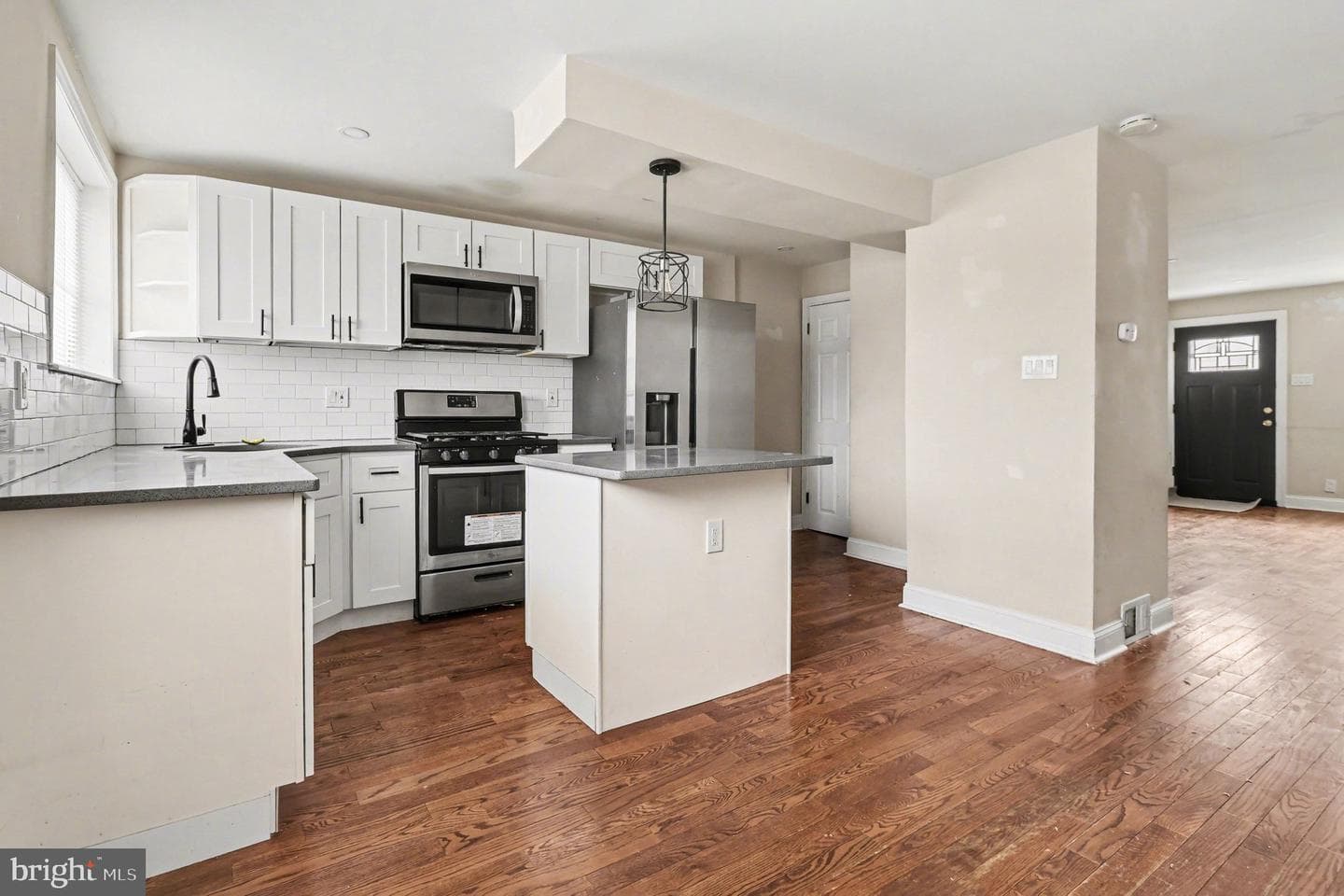 798 Bennington Road photo 9