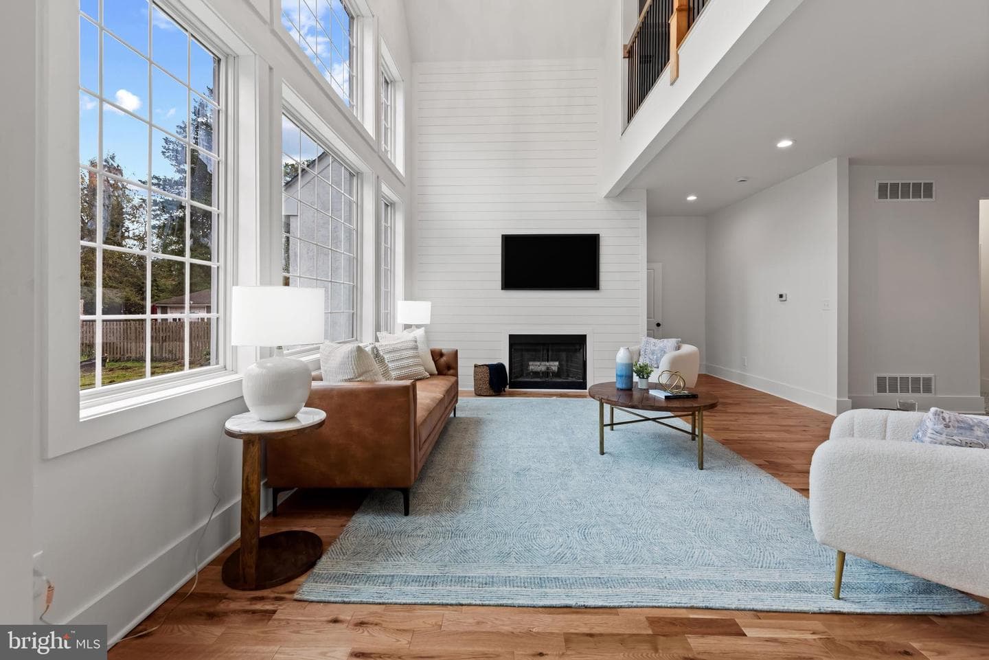 118 W Beechtree Lane photo 4