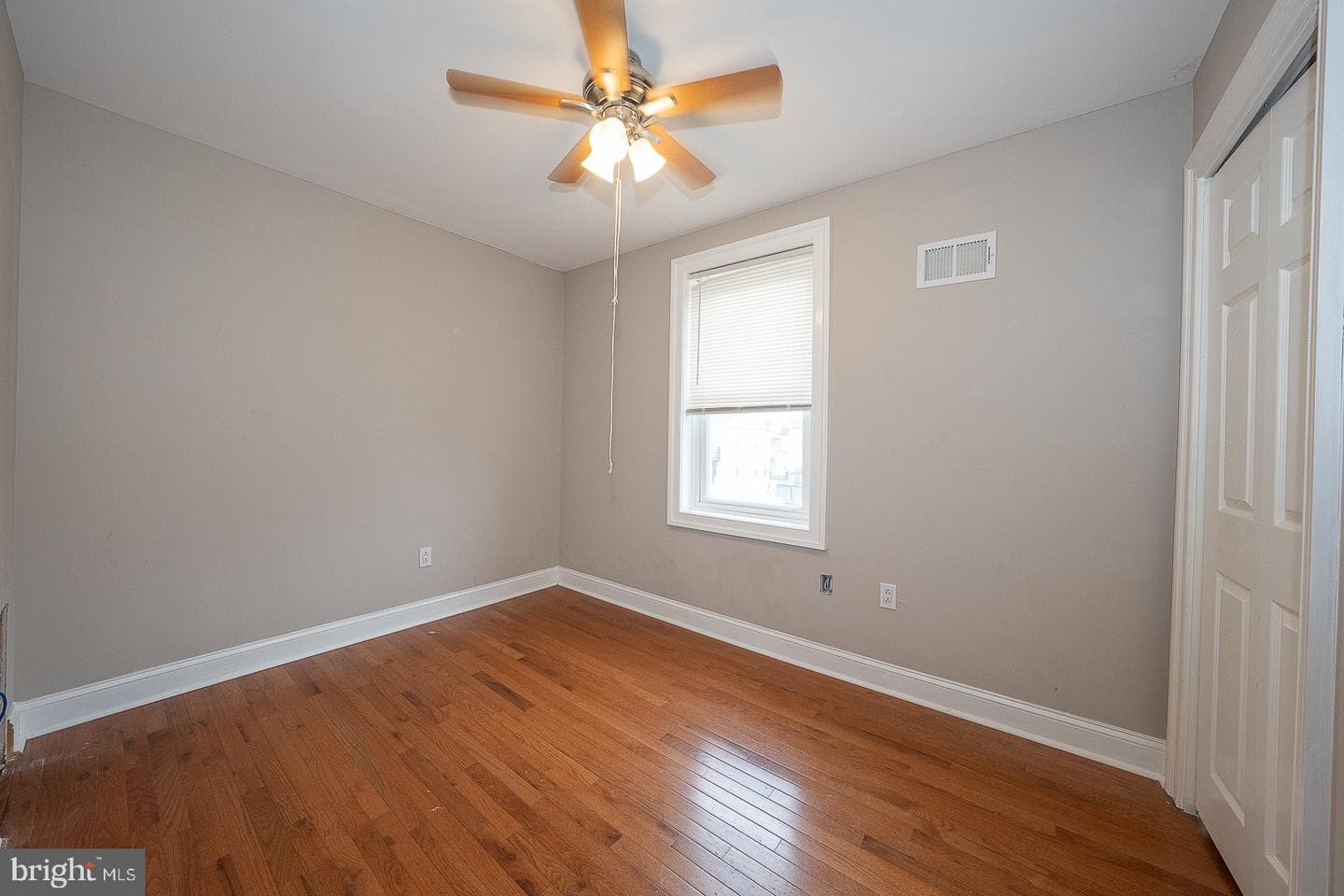 216 Ridley Avenue photo 18
