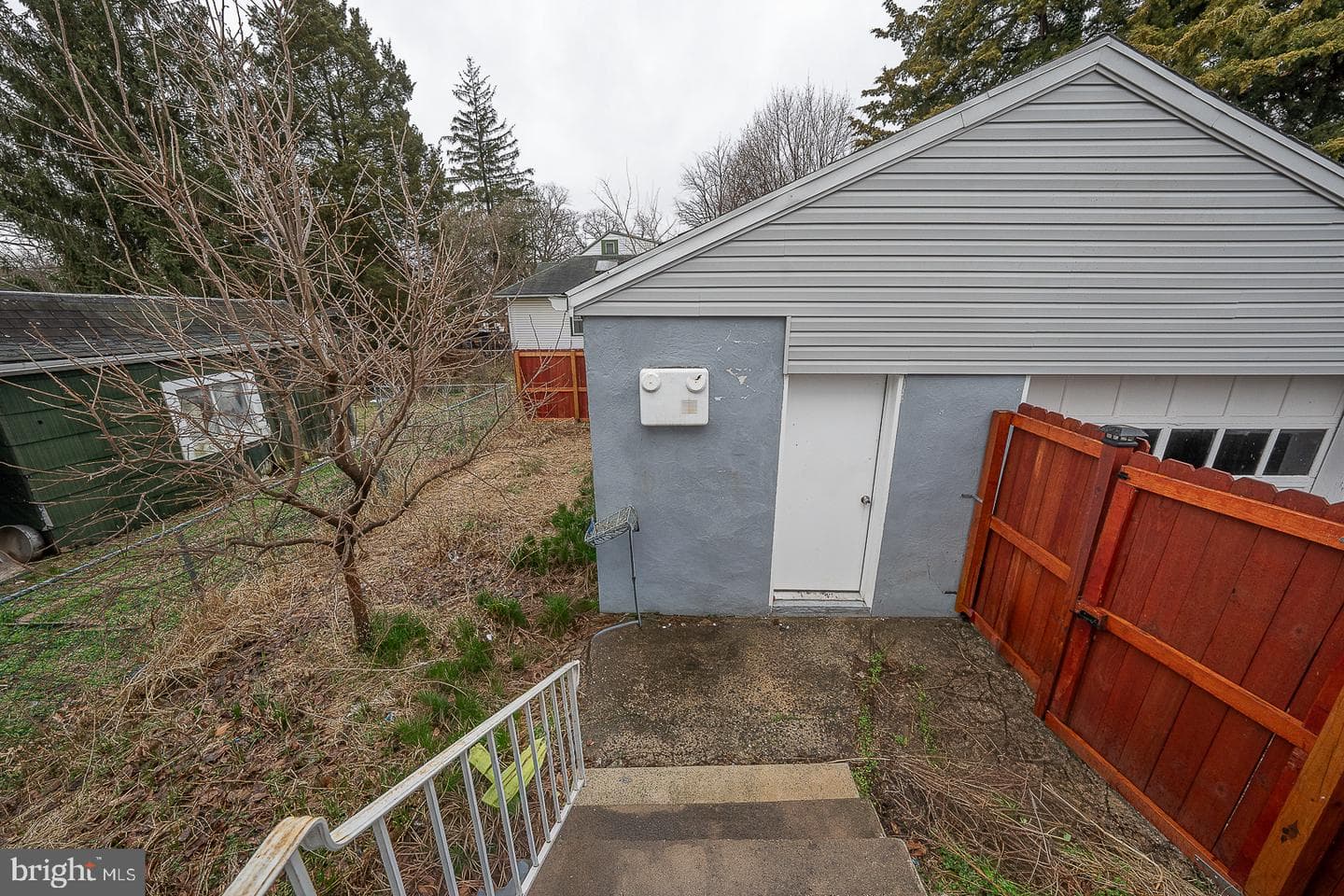 216 Ridley Avenue photo 23