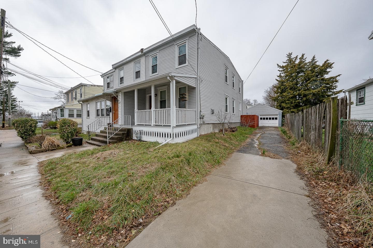 216 Ridley Avenue photo 3
