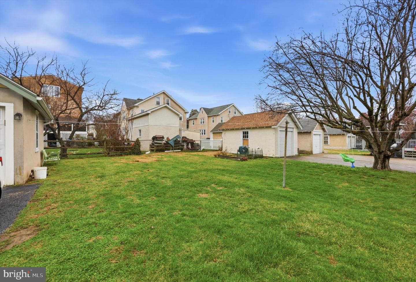 148 Sycamore Road photo 3