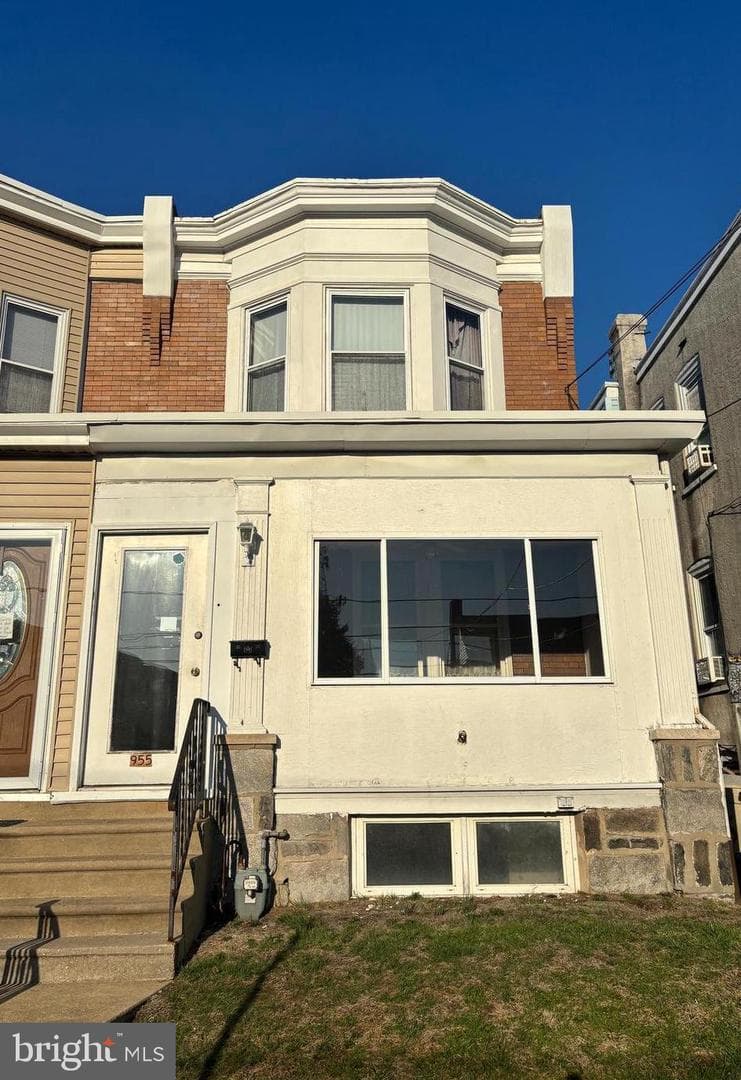 955 Ashland Avenue