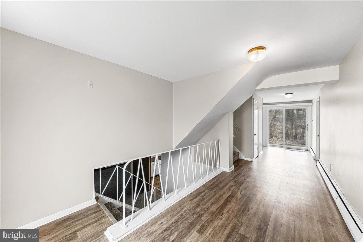 106 Lindbergh Avenue photo 3