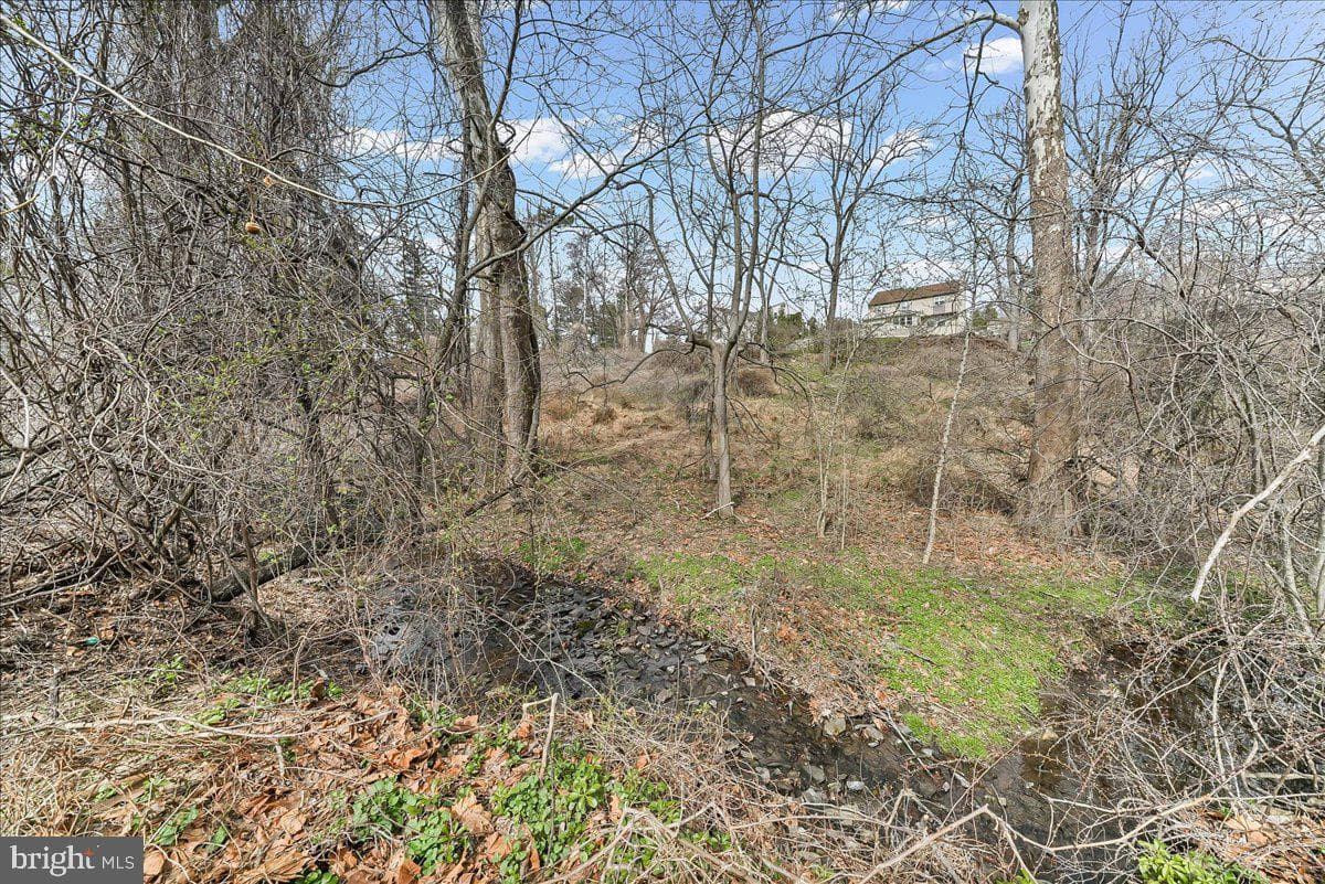106 Lindbergh Avenue photo 36