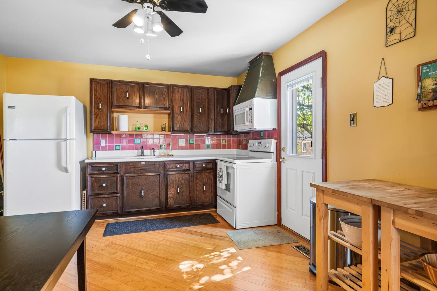 315 Edgemore Road photo 13